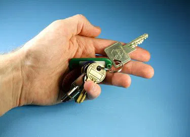 Aqua Locksmith Store Hialeah, FL 305-307-5753 - 3-Locksmith-26-key-service